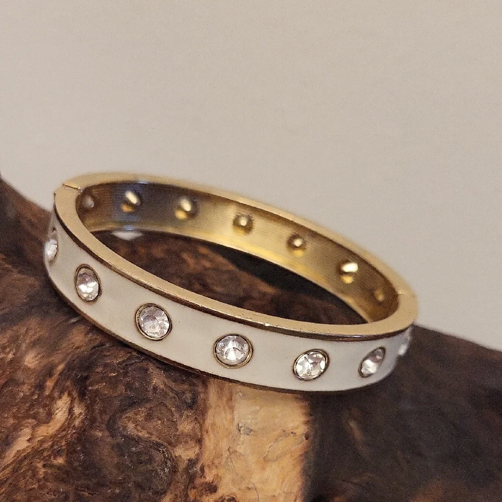 Oval Rhinestone Hinge Bangle Bracelet
